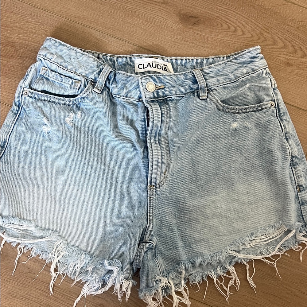 Dynamite Claudia Frayed light blue denim shorts
